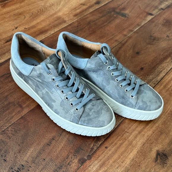 Sofft Shoes - ☀️ SOFFT Parkyn Leather Comfort Sneaker